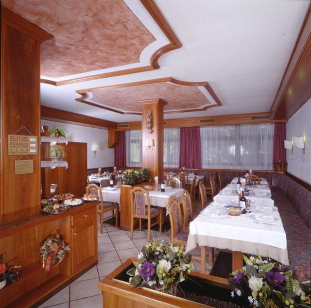Hotel Miramonti Vigo di Fassa Luaran gambar